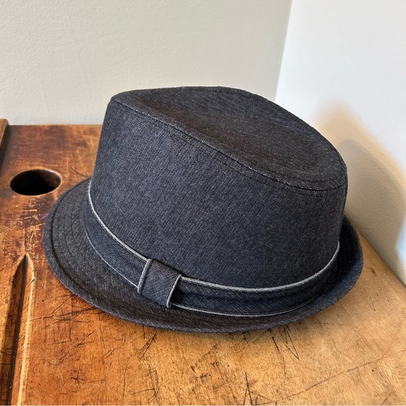 Levi's Accessories - Levi’s dark denim fedora, Adult unisex sz S/M, GUC see pix for blemishes